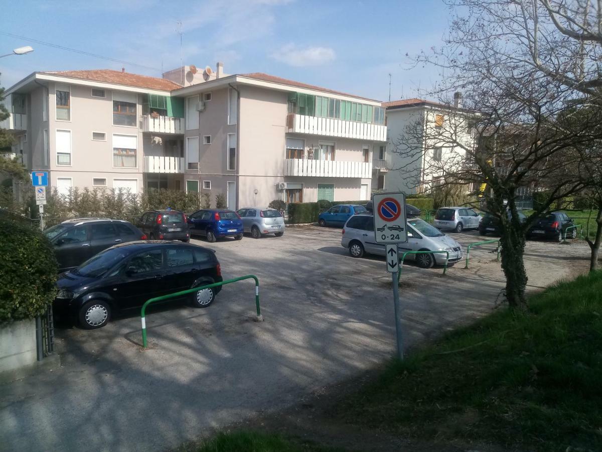 Vicino Al Prato Della Valle Intero Appartamento Parcheggio Facile Di Fronte Padova Exterior photo